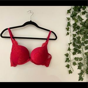 Sexy La Senza Red Lace Push-up Bra